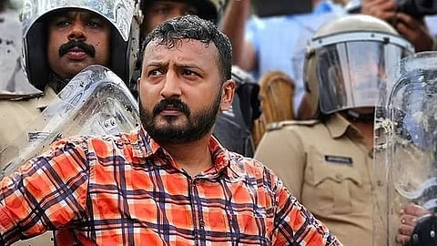 ഒളിസങ്കേതങ്ങള് മാറി മാറി രാഹുല്; മാങ്കൂട്ടത്തില് പോയ വഴിയേ പൊലീസും