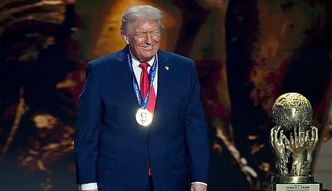 ട്രംപിന് ജിയാനി നല്കിയ 'സമാധാന പുരസ്കാര'ത്തിന് പിന്നില് രാഷ്ട്രീയം? ചോദ്യചിഹ്നമായി ഫിഫയുടെ നിഷ്പക്ഷത