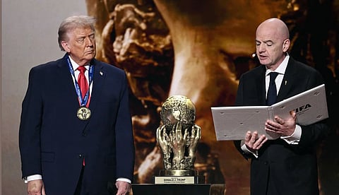 പ്രഥമ ഫിഫ സമാധാന പുരസ്കാരം യുഎസ് പ്രസിഡന്റ് ഡൊണാള്ഡ് ട്രംപിന്; ചോദിച്ചു വാങ്ങിയതെന്ന് വിമർശനം