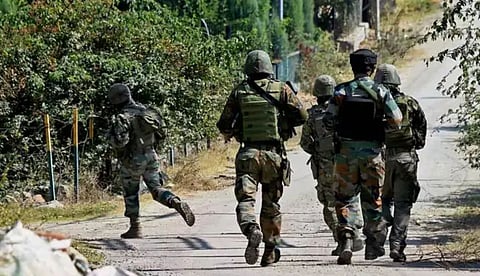 കശ്മീരിലെ ഉധംപൂരില് ഭീകരവാദികളുമായി ഏറ്റുമുട്ടല്; പൊലീസുകാരന് പരിക്ക്