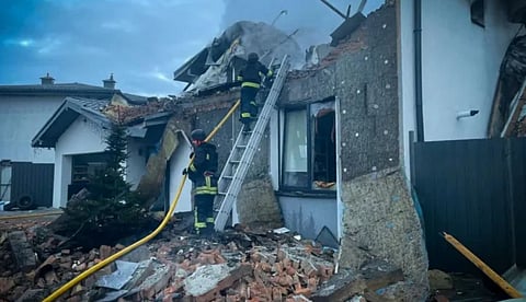 അറുന്നൂറിലധികം ഡ്രോണുകളും 38 മിസൈലുകളും, ഊര്ജ സംവിധാനം ലക്ഷ്യമിട്ട് റഷ്യയുടെ ആക്രമണം; യുക്രെയ്ന് ഇരുട്ടില്