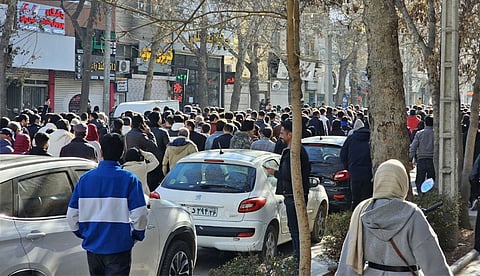 രാജ്യവ്യാപകമായി ഇന്റർനെറ്റും വൈദ്യുതിയും വിച്ഛേദിക്കപ്പെട്ടു; ഇറാനില് സംഘര്ഷം രൂക്ഷം