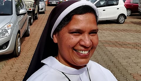 "എല്ലാവരുടെയും നീതിക്ക് വേണ്ടിയാണ് ഞാന് പഠിച്ചത്"; അഭിഭാഷകയായി എൻറോള് ചെയ്ത് സിസ്റ്റര് ലൂസി കളപ്പുര