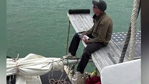 റഷ്യൻ ഗേൾഫ്രണ്ടിനെ കാണാൻ തോക്കുമായി റഷ്യയിലെത്തി; അമേരിക്കൻ പൗരന് 5 വർഷം തടവു ശിക്ഷ