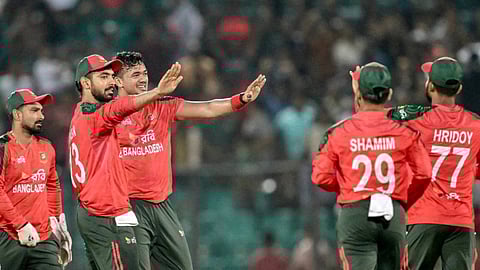 വേദി മാറ്റിയില്ലെങ്കിൽ ദേശീയ ടീമിനെ ഇന്ത്യയിലേക്കയക്കില്ല; ഐസിസിക്ക് മുമ്പിൽ പുതിയ ആവശ്യവുമായി ബംഗ്ലാദേശ് ടീം