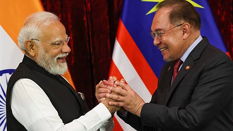 ആറ് സുപ്രധാന കരാറുകളില് ഒപ്പുവെച്ച് ഇന്ത്യയും മലേഷ്യയും; 11 മേഖലകളില് സഹകരണം ശക്തമാക്കാന് ധാരണ