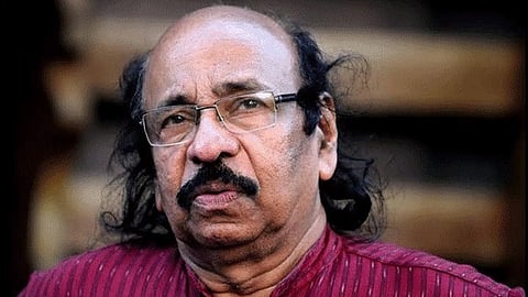 "വിമര്ശനം ഇടതുപക്ഷത്ത് നിന്ന്, പൊതുതത്വത്തെ പാര്ട്ടി യുദ്ധങ്ങളിലേക്ക് ചുരുക്കി ദുര്വ്യാഖ്യാനം ചെയ്യുന്നു"; തുടർഭരണ വിവാദത്തിന്
വിരാമമിട്ട് കെ. സച്ചിദാനന്ദൻ