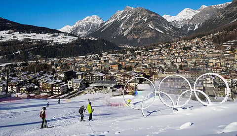 ഉത്സവലഹരിയില് സ്റ്റെല്വിയോ താഴ്വര, ശൈത്യകാല ഒളിംപിക്സിനൊപ്പം ശ്രദ്ധനേടി ഇറ്റലിയിലെ ബോര്മിയോ നിവാസികളുടെ സ്കീയിംഗ്