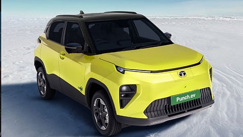 വില കൊണ്ടും ഗുണം കൊണ്ടും വിപ്ലവം സൃഷ്ടിക്കാന് ടാറ്റ പഞ്ച്! ഇവി വാഹന വിപണിയില് വീണ്ടും ആധിപത്യം നേടാന് ടാറ്റ മോട്ടോഴ്സ്
