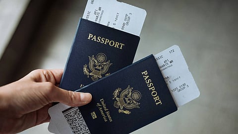 കുടിയേറ്റക്കാരിലുമധികം രാജ്യം വിട്ടു പോകുന്നവർ! അമേരിക്കക്കാർ രാജ്യം വിടുന്നതിന് പിന്നിൽ?