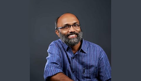 അമ്പലപ്പുഴ സിപിഐഎം ഏരിയ കമ്മിറ്റി ഔദ്യോഗിക വാട്സാപ്പ് ഗ്രൂപ്പില് നിന്ന് ജി. സുധാകരന്റെ മുന് പിഎ പുറത്ത്