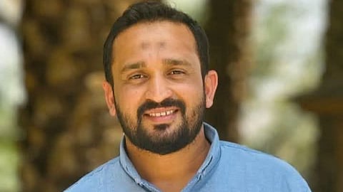 രാഹുൽ മാങ്കൂട്ടത്തിൽ പ്രതിയായ ലൈംഗികാതിക്രമ കേസിൽ അതിജീവിതയെ സമൂഹ മാധ്യമങ്ങളിൽ അധിക്ഷേപിച്ച സംഭവം; നിയാസ് മലബാറിക്കായി ലുക്ക് ഔട്ട് നോട്ടീസ്