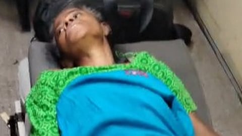 മുറിവിൽ പുഴുവരിച്ച അമ്മയെ ആശുപത്രിയിൽ ഉപേക്ഷിച്ച് മകൾ