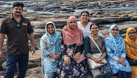 വാല്പ്പാറ അപകടം: അനുശോചനം അറിയിച്ച് പ്രധാനമന്ത്രി; ചികിത്സയില് കഴിയുന്നവരെ സന്ദര്ശിച്ച് മന്ത്രി കെ. കൃഷ്ണന് കുട്ടി