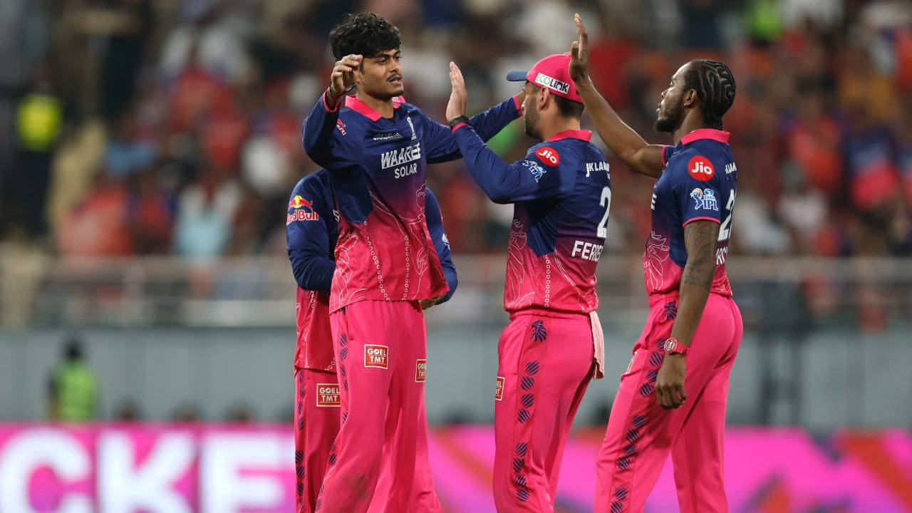 അപരാജിത കുതിപ്പിന് വിരാമം; ആദ്യ തോൽവി രുചിച്ച് പഞ്ചാബ്