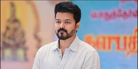 'നെഞ്ചിൽ കുടിയിറുക്കും മനിതന്'; സിനിമയിലും ജീവിതത്തിലും അടിമുടി പൊളിറ്റിക്കലായ ഇളയ ദളപതി