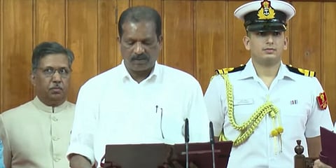 ഒ.ആർ കേളു പട്ടികജാതി-വർഗ വികസന വകുപ്പ് മന്ത്രിയായി സത്യപ്രതിജ്ഞ ചെയ്തു