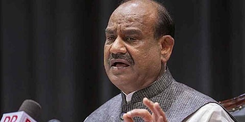 'ഇന്ദിര ഗാന്ധിയുടെ ചെയ്തികള് 50 വര്ഷം കഴിഞ്ഞാലും മറക്കില്ല': ഓം ബിര്ളയുടെ പ്രസംഗത്തില് പ്രതിപക്ഷ പ്രതിഷേധം