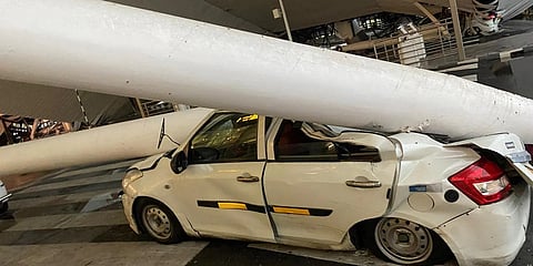 ഡൽഹി അന്താരാഷ്ട്ര വിമാനത്താവളത്തിൽ മേൽക്കൂര തകർന്ന് ഒരു മരണം; ആറ് പേർക്ക് പരുക്ക്