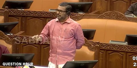 കാഫിർ പരാമർശം നിയമസഭയിലുയർത്തി പ്രതിപക്ഷം; വ്യക്തമായ മറുപടി പറയാതെ സർക്കാർ