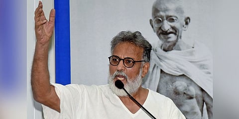 അനീതിക്കെതിരായ പോരാട്ടം സാമുഹ്യ മാധ്യമങ്ങളില് ഒതുങ്ങുന്നു; അന്ന് സോഷ്യല് മീഡിയ ഉണ്ടായിരുന്നെങ്കില് ഗാന്ധിക്ക് അഞ്ച് മില്യണ് ഫോളേവേഴ്സ് ഉണ്ടായേനെ: തുഷാര് ഗാന്ധി