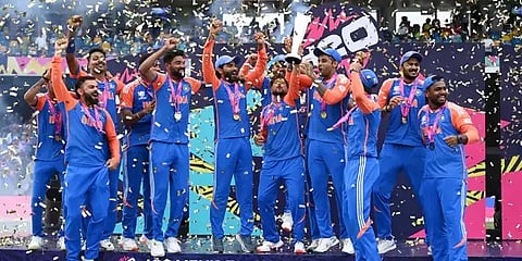 ദക്ഷിണാഫ്രിക്കയെ തകര്ത്ത ഇന്ത്യന് ബൗളര്മാര് 'കുറ്റക്കാര്'; 'ആജീവനാന്ത ശിക്ഷ' വിധിച്ച് യു.പി പൊലീസ്