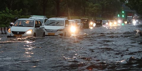 ഡൽഹിയിൽ മഴ തുടരും;
ഇന്നും നാളെയും ഓറഞ്ച് അലർട്ട്