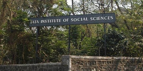 ടിഐഎസ്എസിൽ കൂട്ട പിരിച്ചുവിടൽ; ട്രസ്റ്റിൽ നിന്ന് ഫണ്ടില്ലെന്ന് വിശദീകരണം