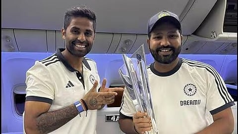 വിശ്വകിരീടം ഇന്ത്യൻ മണ്ണിൽ, ലോകകപ്പുമായി ടീം ഇന്ത്യ തിരിച്ചെത്തി; വൻ വരവേൽപ്പ്