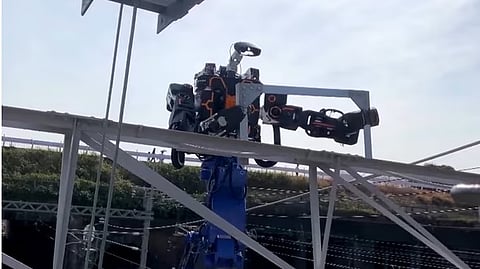 ജപ്പാനിൽ ട്രെയിൻ ലൈൻ പരിപാലിക്കാൻ റോബോട്ടുകൾ സജ്ജം