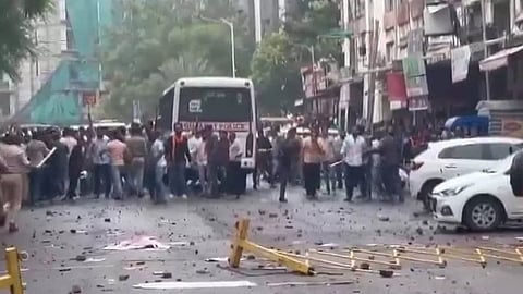 അഹമ്മദാബാദിൽ കോൺഗ്രസ് ഓഫീസിന് പുറത്ത് സംഘർഷം;
ബിജെപി പ്രവർത്തകർക്കെതിരെ എഫ്ഐആർ