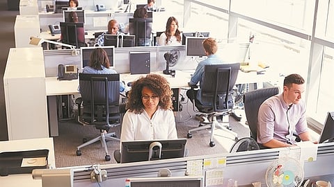 ഗ്രീസിൽ ഇനി ആഴ്ചയിൽ ആറ് പ്രവൃത്തി ദിനങ്ങള്; മനുഷ്യത്വരഹിതമെന്ന് തൊഴിലാളി സംഘടനകൾ