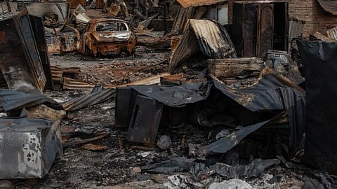 മണിപ്പൂരിൽ വിവിധയിടങ്ങളിൽ അക്രമം; കുക്കി വിഭാഗം നേതാവിൻ്റെ വീട്ടിൽ അജ്ഞാത സംഘം അതിക്രമിച്ച് കയറി