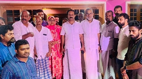 റസാഖും കുടുംബവും