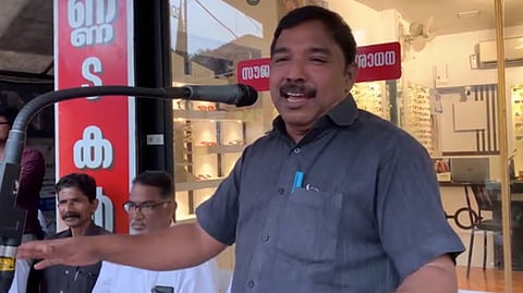 സിപിഎം തിരുവമ്പാടി ഏരിയ സെക്രട്ടറി വി.കെ വിനോദ്