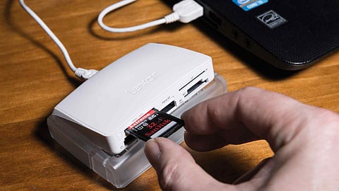 മെമ്മറി കാർഡിൽ അന്വേഷണം: ഹർജി പരിഗണിക്കുന്നത് ഓഗസ്റ്റ് എട്ടിലേക്ക് മാറ്റി