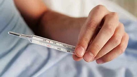 പനിയിൽ വിറച്ച് കേരളം; സംസ്ഥാനത്തെ സർക്കാർ ആശുപതികളിൽ ഇന്ന് ചികിത്സ തേടിയത് 13600 പേർ