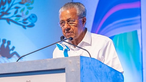 വിഴിഞ്ഞം 'പോർട്ടുകളുടെ പോർട്ടായ മദർ പോർട്ട്'; ദീർഘനാളത്തെ സ്വപ്നം യാഥാർഥ്യമായെന്ന് മുഖ്യമന്ത്രി