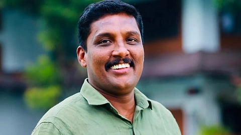പിഎസ്സി കോഴ വിവാദം: പ്രമോദ് കൂട്ടോളിയെ പുറത്താക്കി സിപിഎം