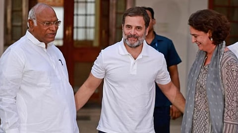 മോദിയുടെയും അമിത് ഷായുടെയും രാഷ്ട്രീയ വിശ്വാസ്യത തകരുന്നതിൻ്റെ തെളിവാണ് ഉപതെരഞ്ഞെടുപ്പ് ഫലം: ഖാർഗെ