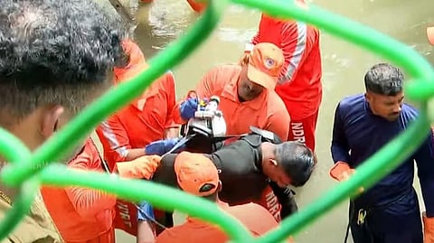 രക്ഷാപ്രവർത്തനം തുടരുന്നു