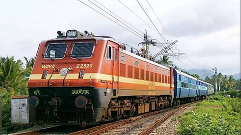 ദീപാവലി യാത്രക്ക് ടിക്കറ്റ് നേരത്തെ ബുക്ക് ചെയ്യാം