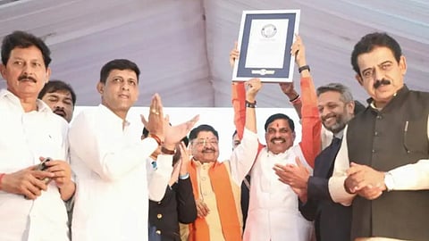 24 മണിക്കൂറിൽ പതിനൊന്ന് ലക്ഷം വൃക്ഷത്തൈകൾ; ലോക റെക്കോർഡ് നേടി മധ്യപ്രദേശ്