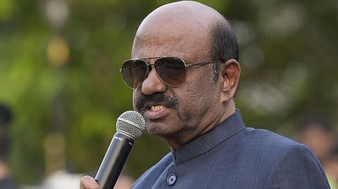 ബംഗാൾ സർക്കാറിൻ്റെ അവകാശവാദം തെറ്റ്, രാജ്ഭവനിൽ ഒരു ബില്ലും കെട്ടിക്കിടക്കുന്നില്ല: സി.വി ആനന്ദബോസ്