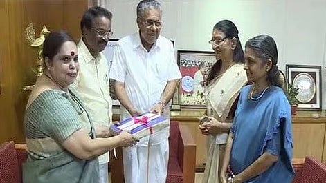 ഹേമ കമ്മിറ്റി റിപ്പോർട്ടിന്റെ പകർപ്പ് കൈമാറാൻ സർക്കാർ; നല്കുന്നത് പൂർണമല്ലാത്ത റിപ്പോർട്ട്