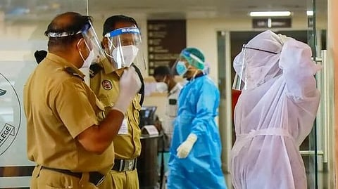 നിപ രോഗ ലക്ഷണങ്ങള്; ഒരാളെ കോഴിക്കോട് മെഡിക്കല് കോളേജില് പ്രവേശിപ്പിച്ചു