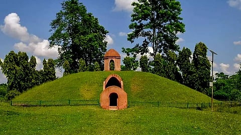 700 വർഷം പഴക്കമുള്ള ശവകുടീരങ്ങൾ; യുനെസ്കോയുടെ ലോക പൈതൃക പട്ടികയിലിടം നേടി 'മൊയ്ദാമുകൾ'