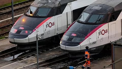 പാരീസിലെ അതിവേഗ റെയില് ശൃംഖല 'തകര്ന്നു'; ആക്രമണം ഒളിംപിക്സ് ഉദ്ഘാടനത്തിന് മണിക്കൂറുകള്ക്ക് മുമ്പ്