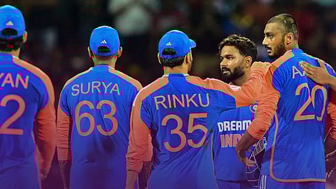 അടിച്ച് കേറിയും എറിഞ്ഞൊതുക്കിയും ടീം ഇന്ത്യ; ശ്രീലങ്കയെ 43 റണ്സിന് തോല്പ്പിച്ചു