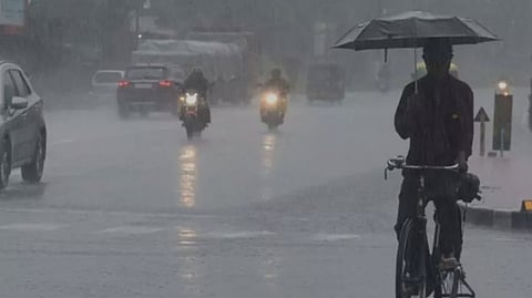 വടക്കൻ ജില്ലകളിൽ കനത്തമഴ; അഞ്ച് ജില്ലകളിൽ യെല്ലോ അലേർട്ട്